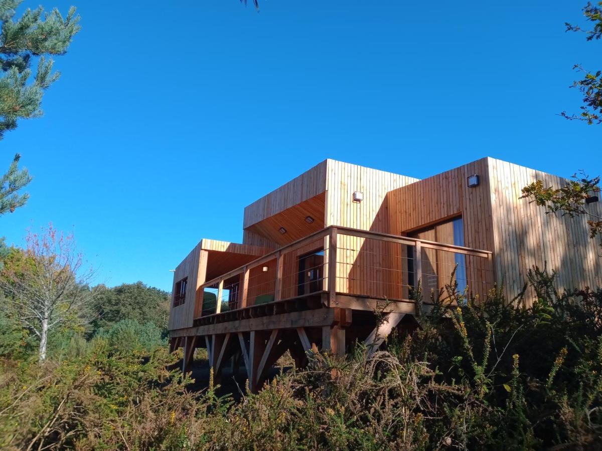 Les Lodges Du Golf De La Marterie Saint-Félix-de-Reillac-et-Mortemart Exteriör bild